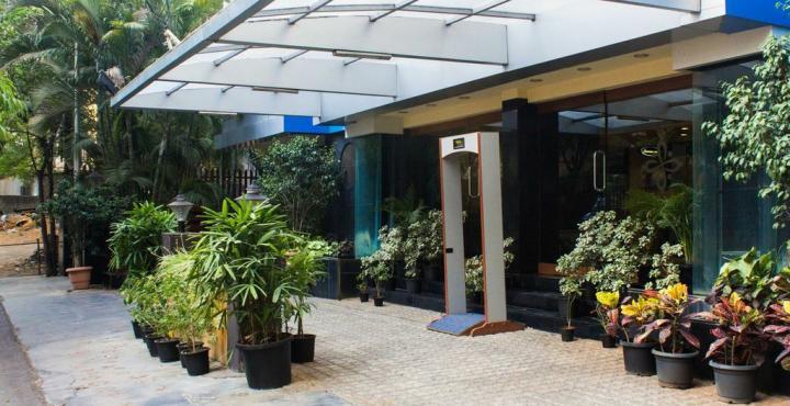 Hotel Park Central Koregaon Park 푸네 외부 사진