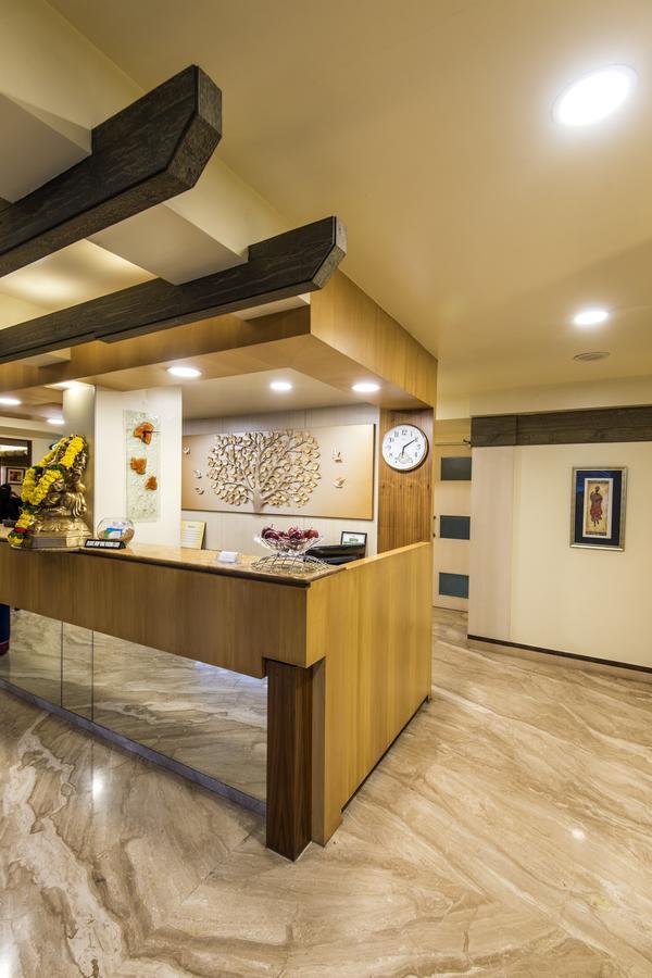 Hotel Park Central Koregaon Park 푸네 외부 사진