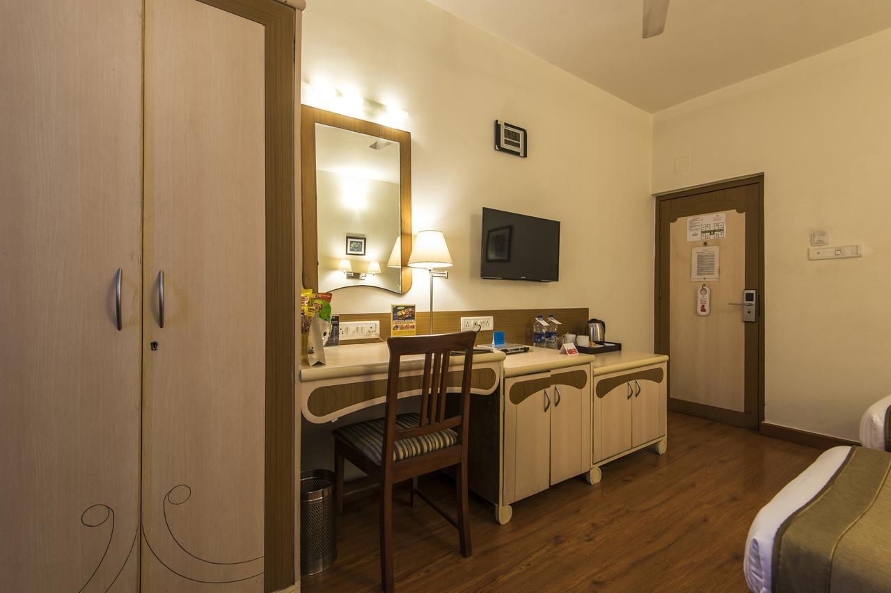Hotel Park Central Koregaon Park 푸네 외부 사진