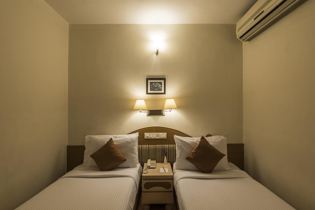 Hotel Park Central Koregaon Park 푸네 외부 사진