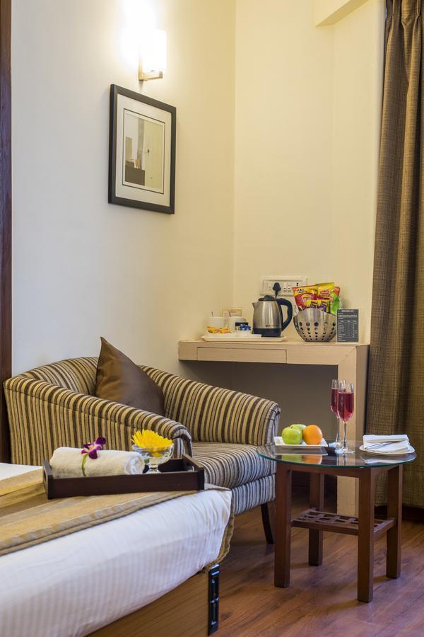 Hotel Park Central Koregaon Park 푸네 외부 사진