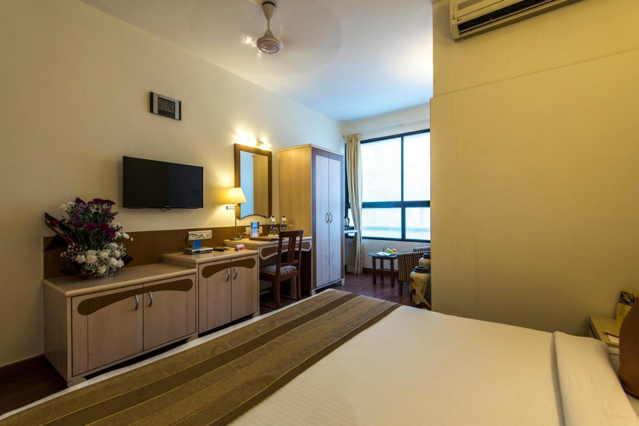 Hotel Park Central Koregaon Park 푸네 외부 사진